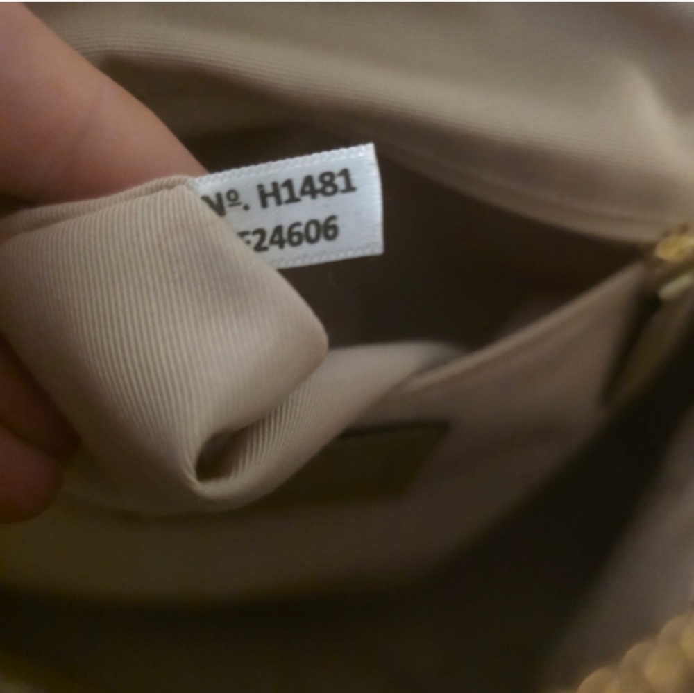 Coach Brown and Cream Signature Shoulder Bag - Picture 6 of 7